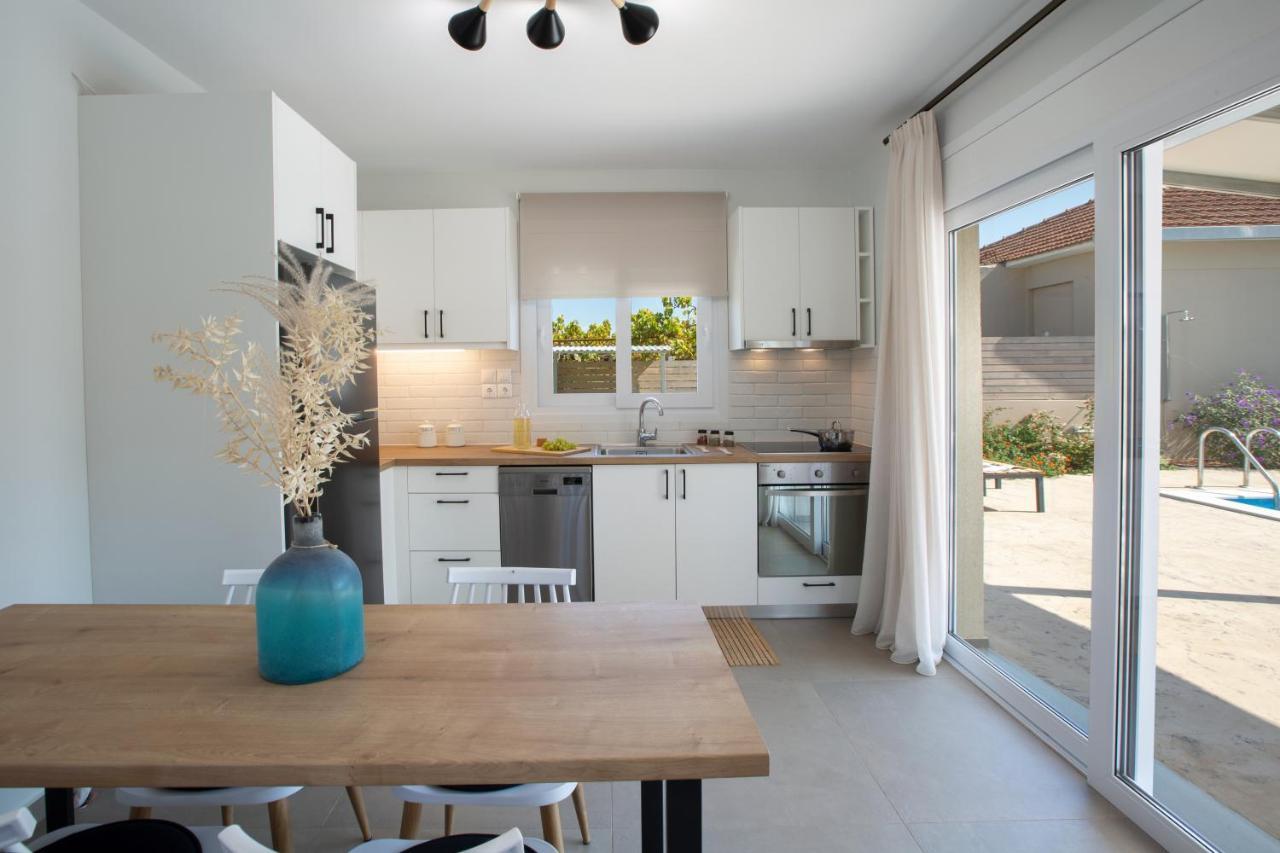 Grappolo Lefkada Villas - Vilana Ideal For Families And Small Groups Apolpaina Bagian luar foto