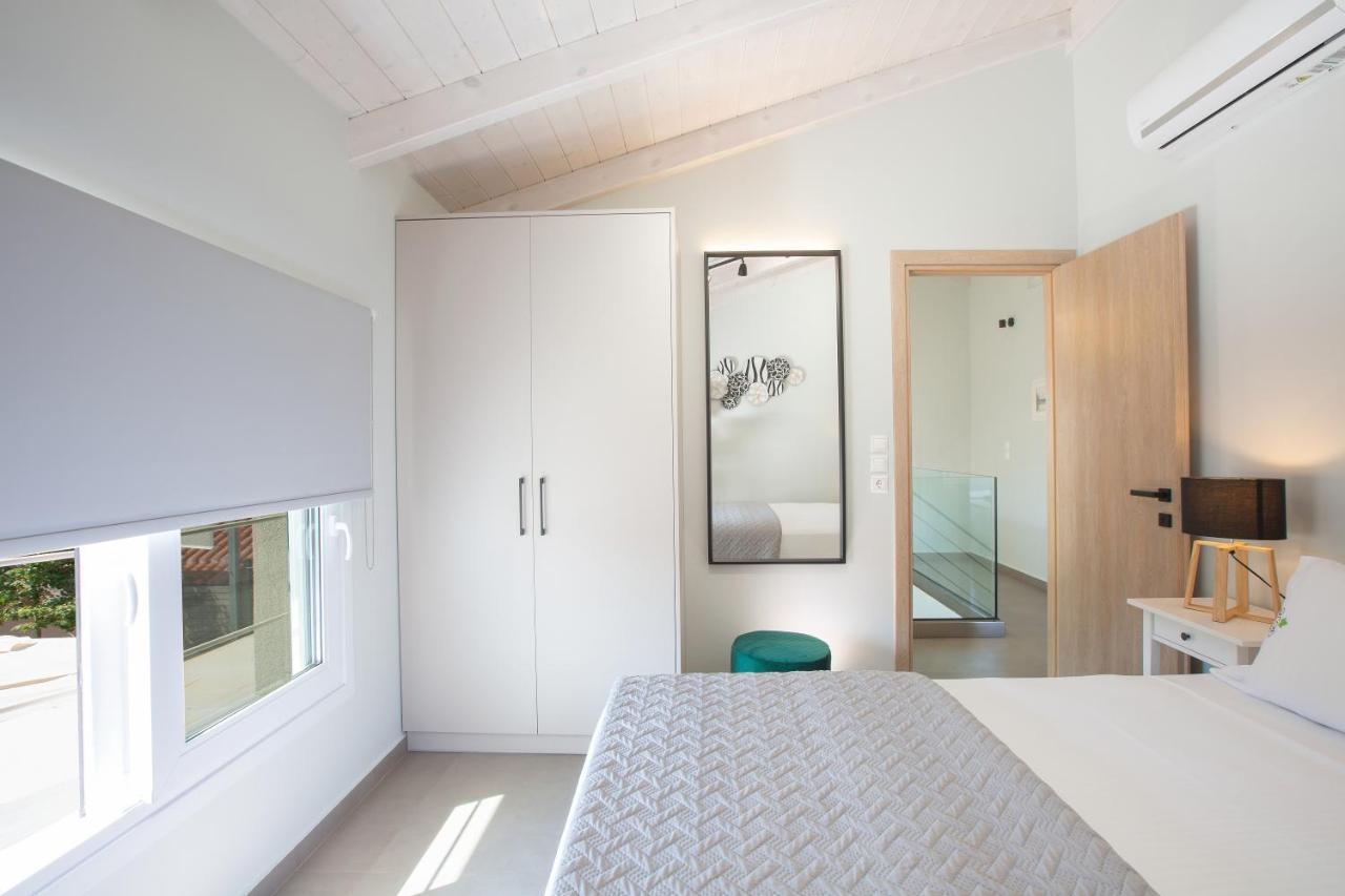 Grappolo Lefkada Villas - Vilana Ideal For Families And Small Groups Apolpaina Bagian luar foto